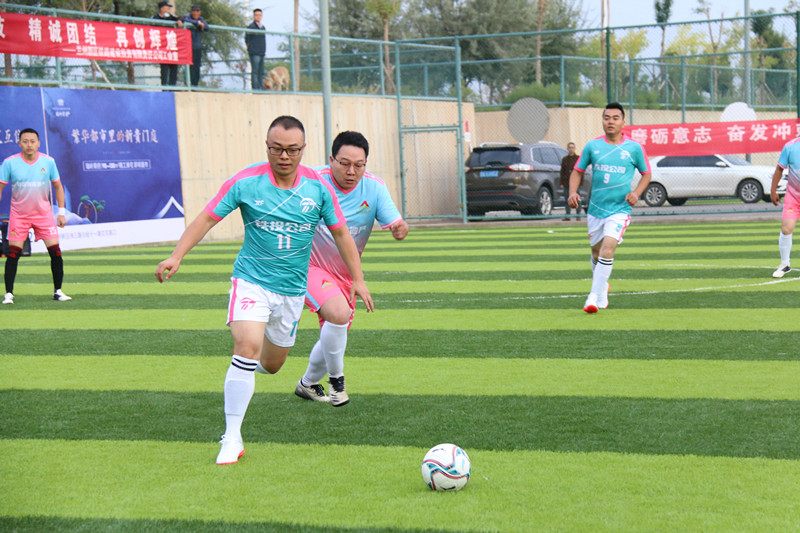 新区AB娱乐集团“学府杯”职工五人制足球赛拉开帷幕-兰州新区AB娱乐集团门户网站