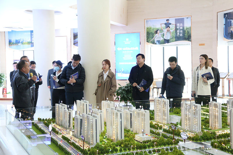 新区AB娱乐集团投资者晤面会乐成举行-兰州新区AB娱乐集团门户网站