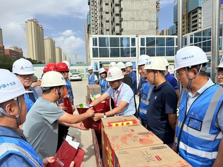 工会送清凉 防暑保安康-兰州新区AB娱乐集团门户网站
