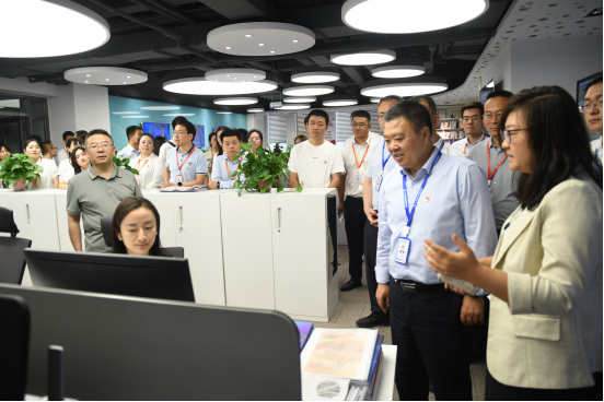AB娱乐-科技赋能场景,让娱乐更有趣!
