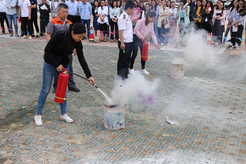新区AB娱乐集团联合新区金控集团举行消防清静知识讲座暨灭火逃生应急演练-兰州新区AB娱乐集团门户网站