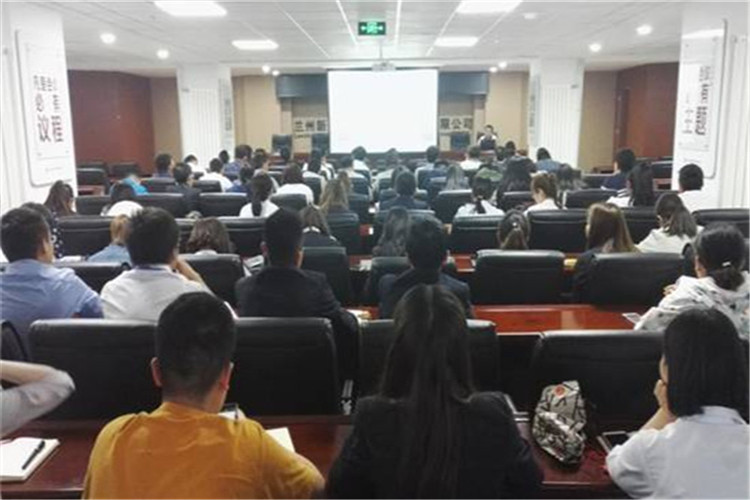 房地产公司举行高效执行力专题培训-兰州新区AB娱乐集团门户网站