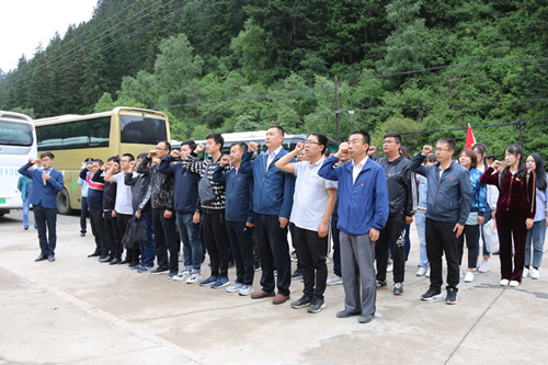 新区AB娱乐集团开展“不忘初心跟党走 切记使命谱新篇”庆祝建党98周年主题活动-兰州新区AB娱乐集团门户网站