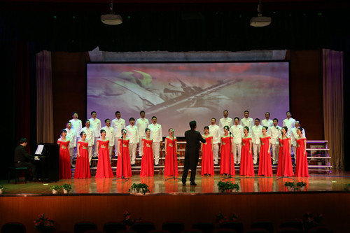 新区AB娱乐集团举行庆祝建党98周年暨新中国建设70周年合唱角逐-兰州新区AB娱乐集团门户网站