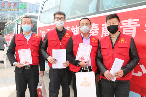 新区AB娱乐集团团委开展“学雷锋月”无偿献血活动-兰州新区AB娱乐集团门户网站