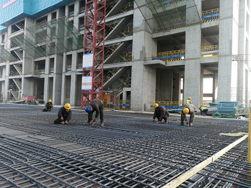 瑞岭嘉苑项目冬季施工热度不减-兰州新区AB娱乐集团门户网站